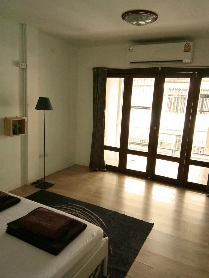 Once In Bangkok With Me Guesthouse ภายนอก รูปภาพ