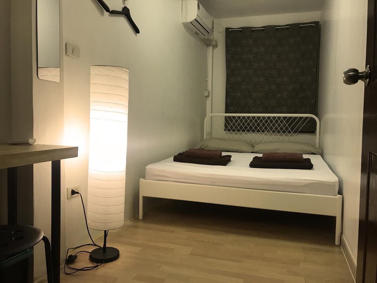 Once In Bangkok With Me Guesthouse ภายนอก รูปภาพ